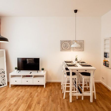 Goethe Palais Suite Charlotte 4P L Lift I Parkplatzi Zentrum I Helios Aue  Ngoại thất bức ảnh